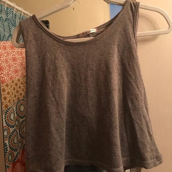 BOGO cropped gray tank w cutout back - Picture 3 of 4
